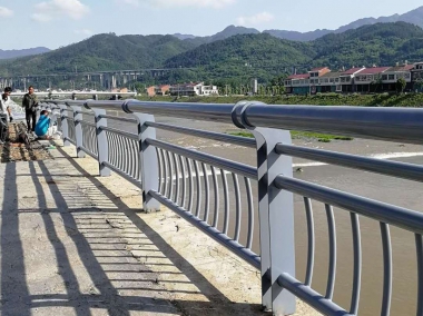 河道护栏C款